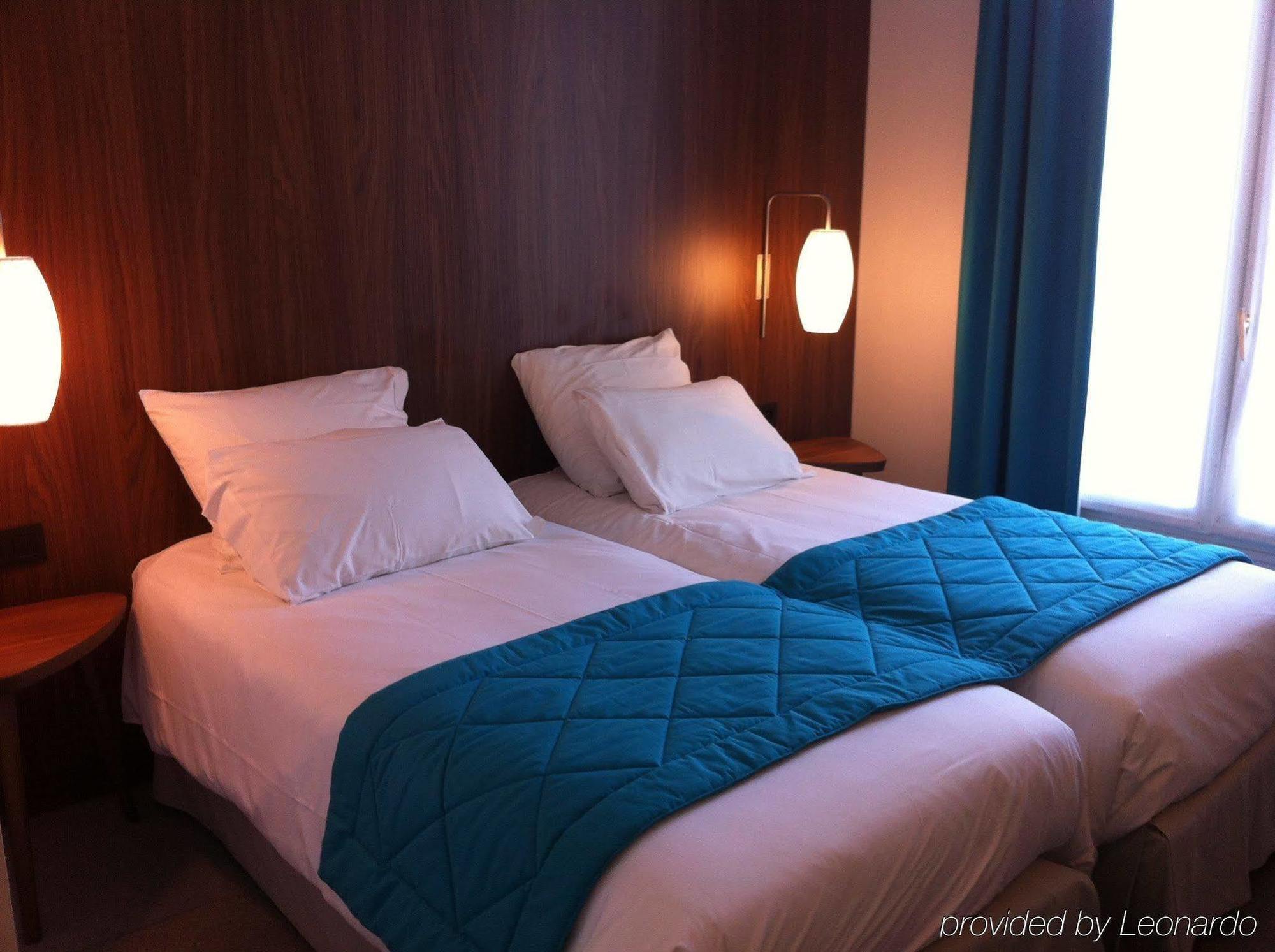 Western 61 Nation 4* Parigi